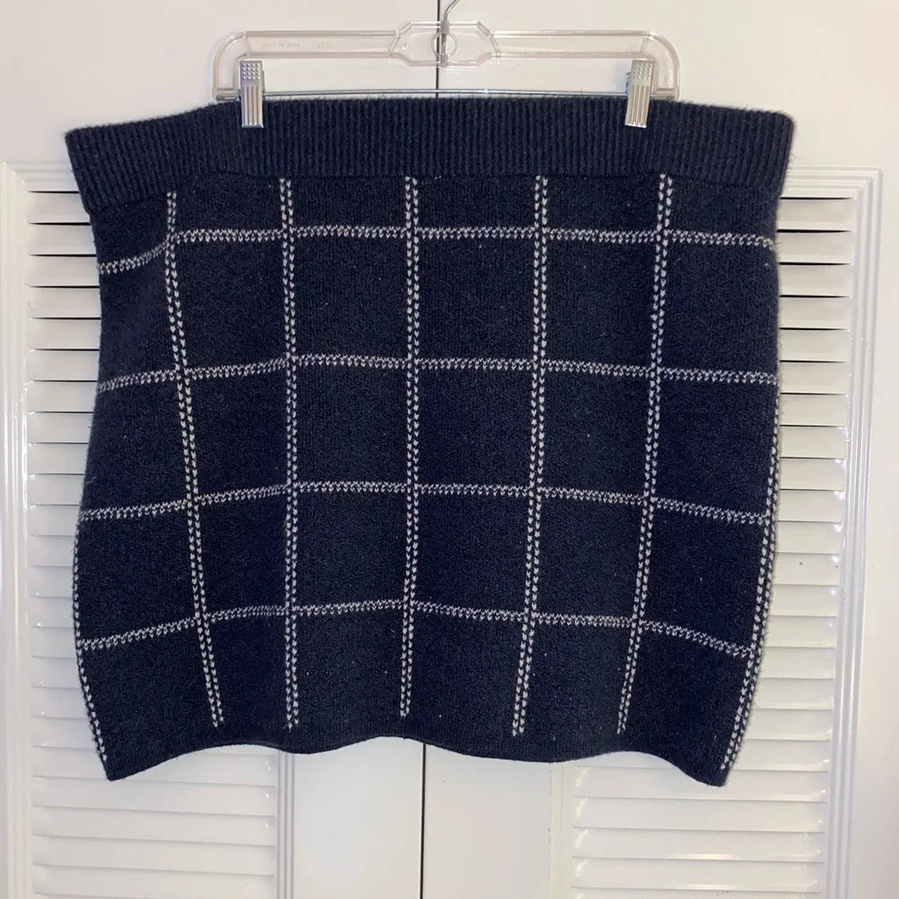 A NEW DAY WINDOWPANE KNIT MINI SKIRT
